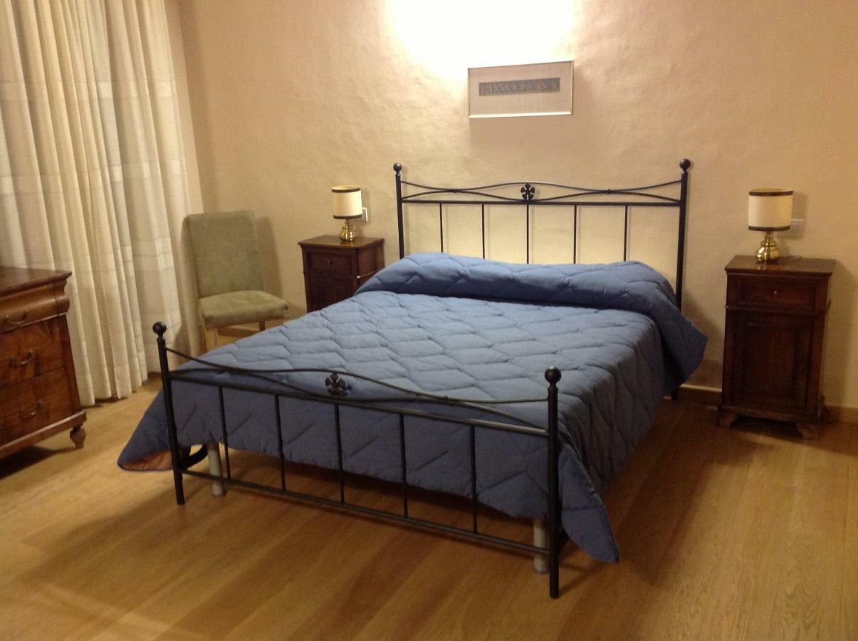 San Francesco Bedrooms Ουρμπίνο Εξωτερικό φωτογραφία